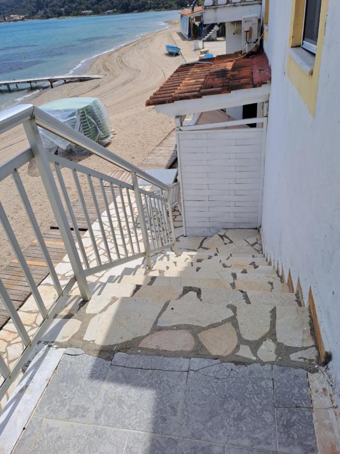 Seaside Studios Mesongí Екстериор снимка